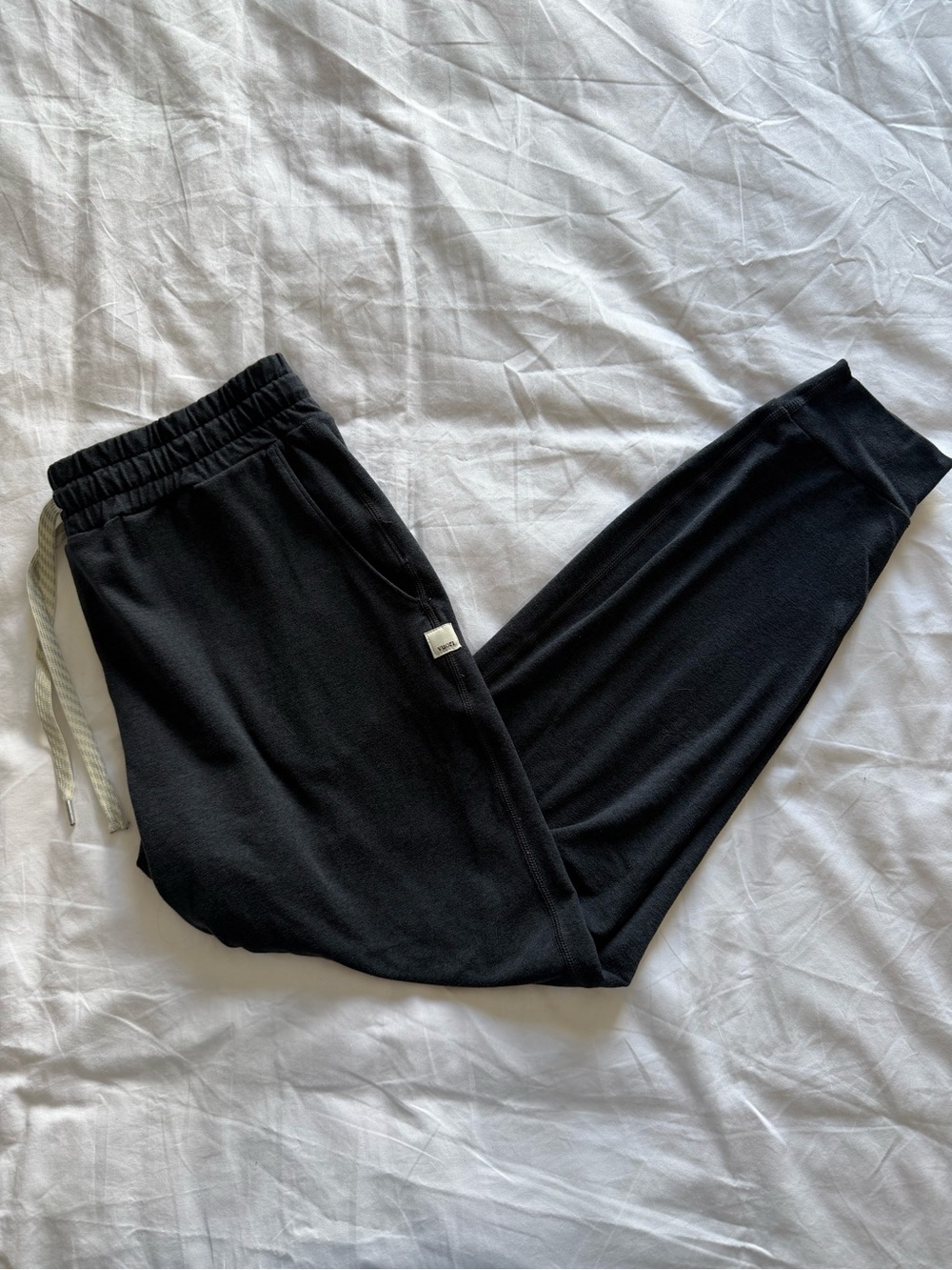 Vuori Dark Grey Jogger Sweatpants with Drawstring size Small Loungewear